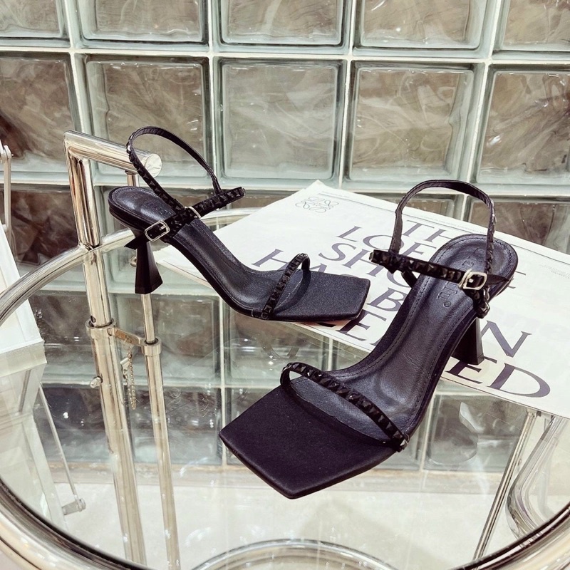 Sandal quai đá mảnh