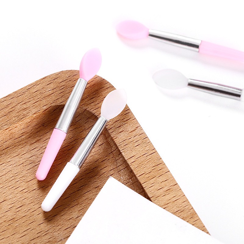 Cọ Tô Son Môi Chất Liệu Silicon Chống Nhòe Ánh Ngọc Trai Lấp Lánh