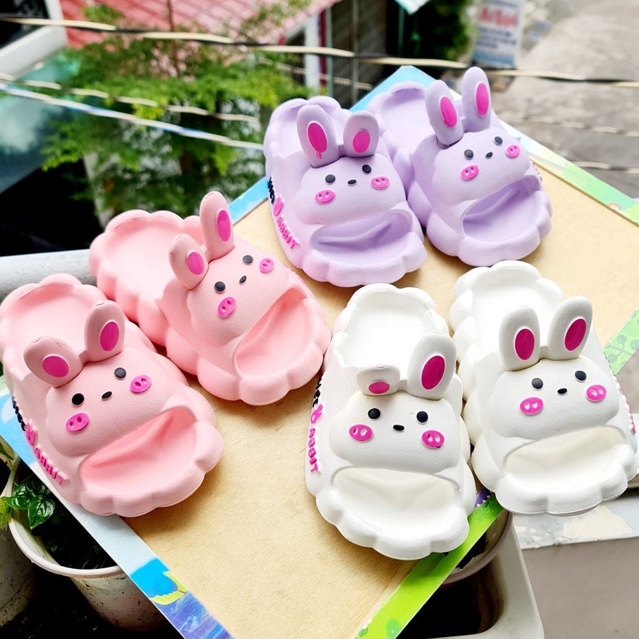 Dép Bánh Mì Hình Tai Thỏ Dễ Thương Cho Bé Gái Chất Cao Su Siêu Nhẹ- Có Size Mẹ Con Đủ Màu Siêu Xinh MS700/600