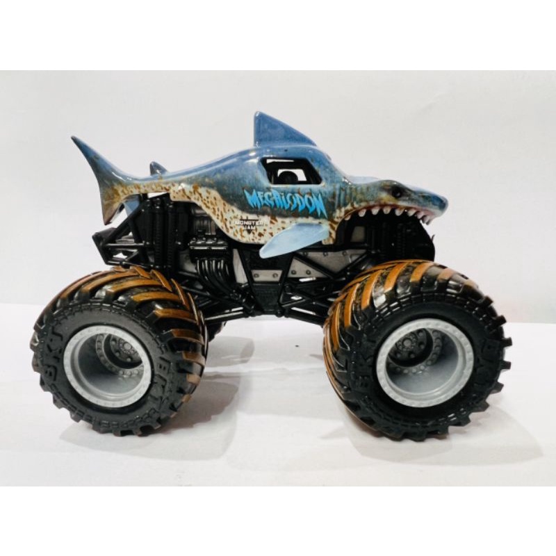 Xe Monster Jam với hơn 50 mẫu tỷ lệ 1:64 của Spin Master