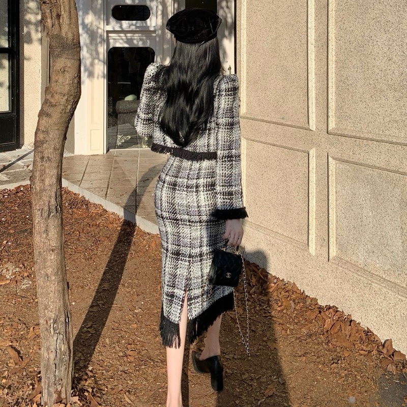 Set Áo Khoác Caro Và Chân Váy Tua Rua Thời Trang Thu Đông Cho Nữ
