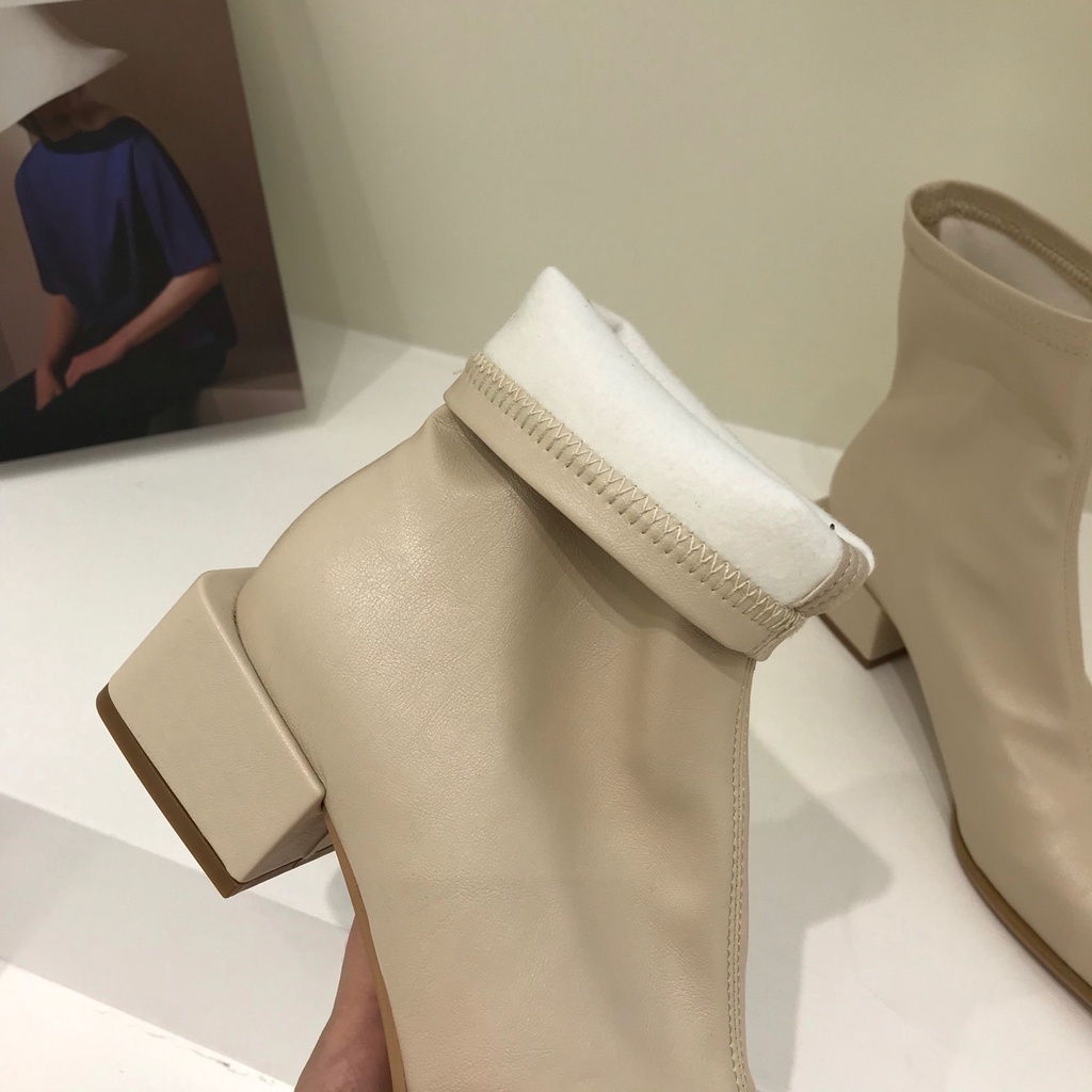 Giày Bốt Cao Gót Mũi Vuông Phong Cách Anh Quốc Thời Trang Xuân Thu Mới Cho Nữ