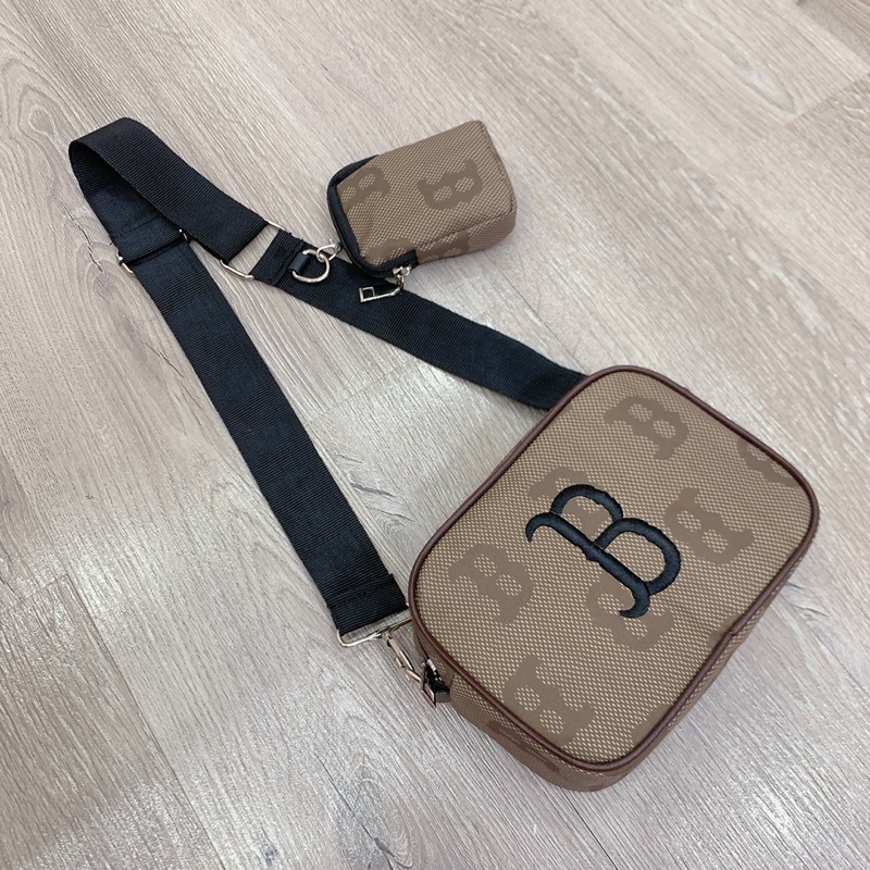 (Xả kho) Túi đeo chéo M L B size 20cm