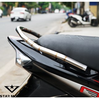 Tay xách, cảng sau inox 304 dành cho xe Sirius form vểnh mối hàn mũi tên