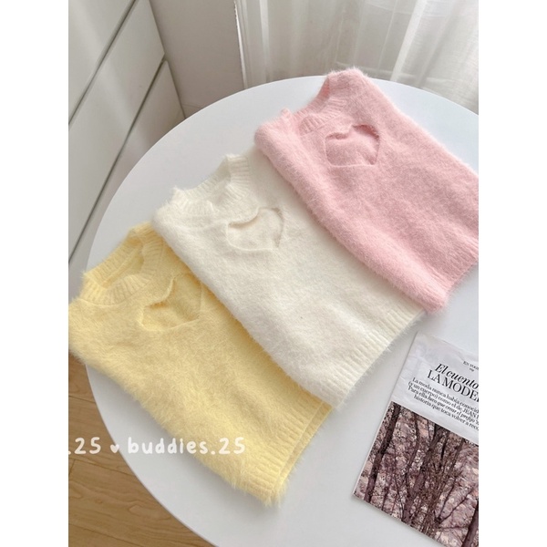 AN598-Áo len khoét tim croptop