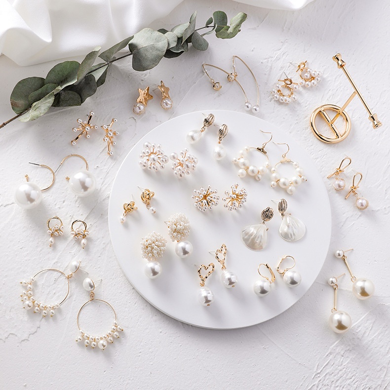 Bông tai khuyên tai tone màu trắng sang chảnh dành cho nữ