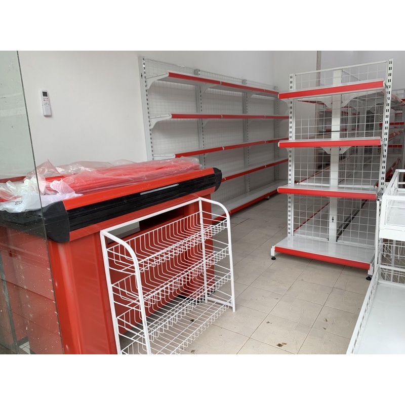 Giá Kệ Nhỏ Phía Trước Quầy Thu Ngân, Cửa Hàng Tiện Lợi
