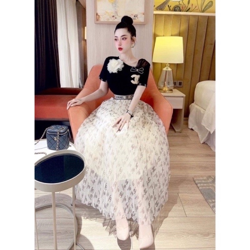 Sticker thêu chữ X logo thêu