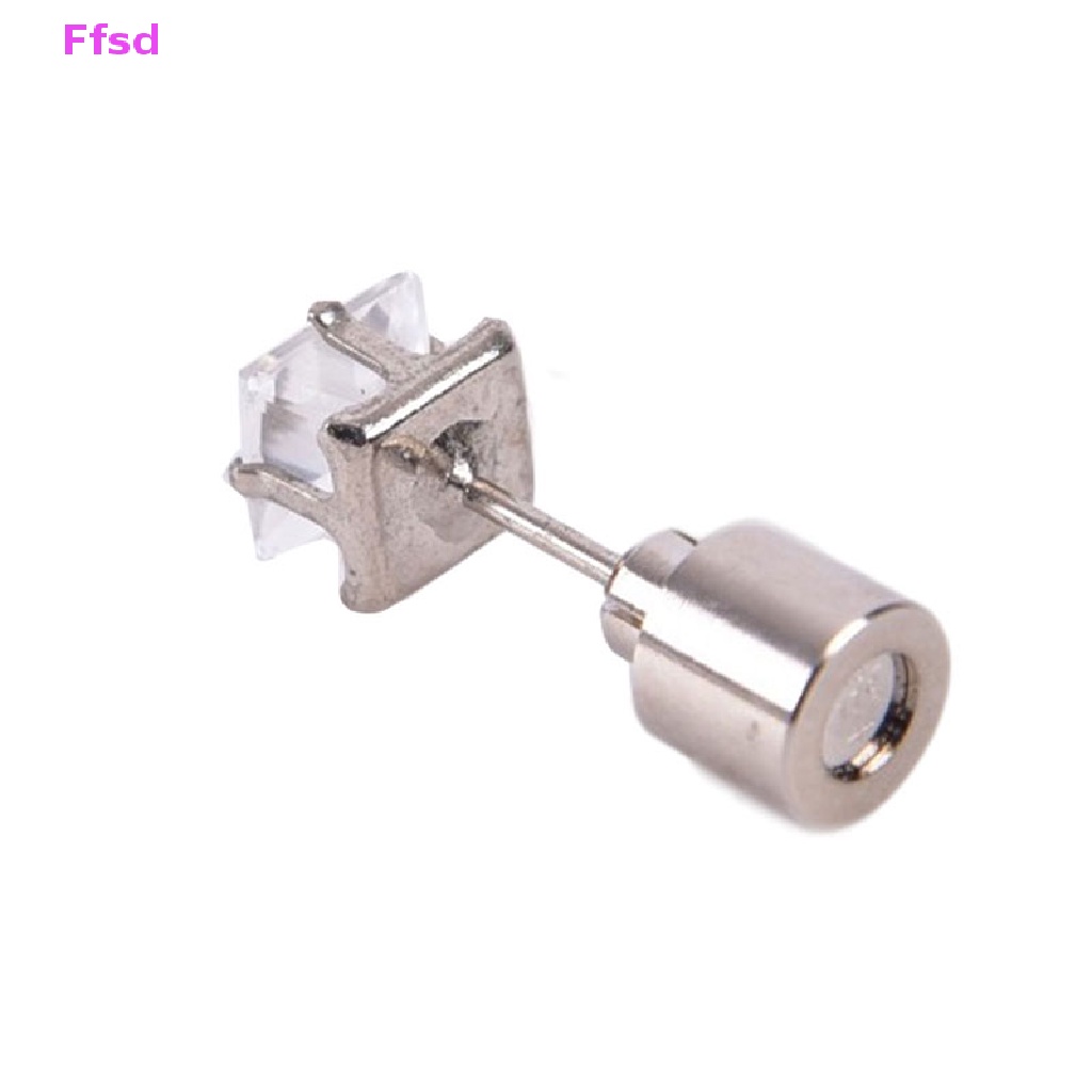 1 Đôi Bông Tai Hình Vương Miện Có Đèn LED Phát Sáng