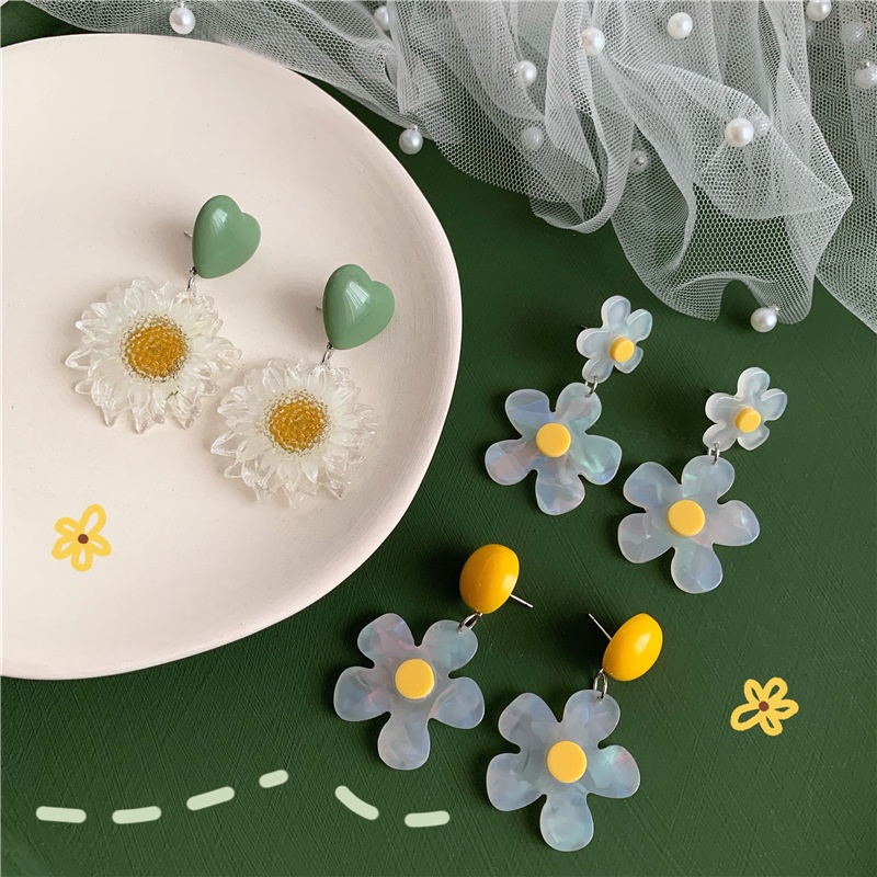 Khuyên tai kẹp không bấm lỗ chốt điều chỉnh K235 bằng hợp kim mạ vàng hình bông hoa bigsize dáng midi Leous Accessories