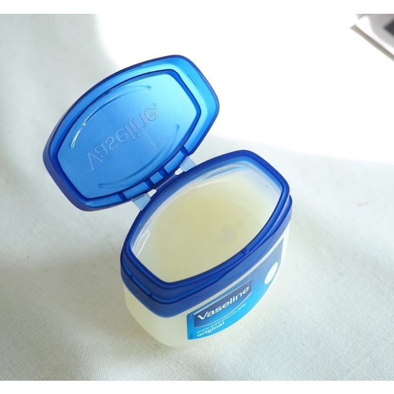 Sáp dưỡng ẩm đa năng VASELINE 100% Pure Petroleum Jelly Original Mỹ 49g, 212g của Mỹ
