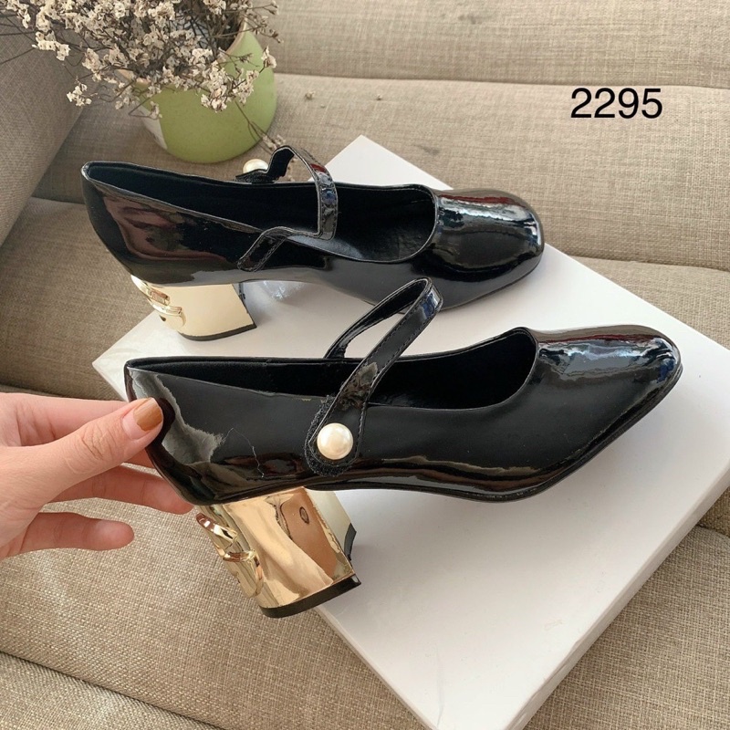 GIẦY MŨI TRÒN ĐẾ VÀNG 5CM