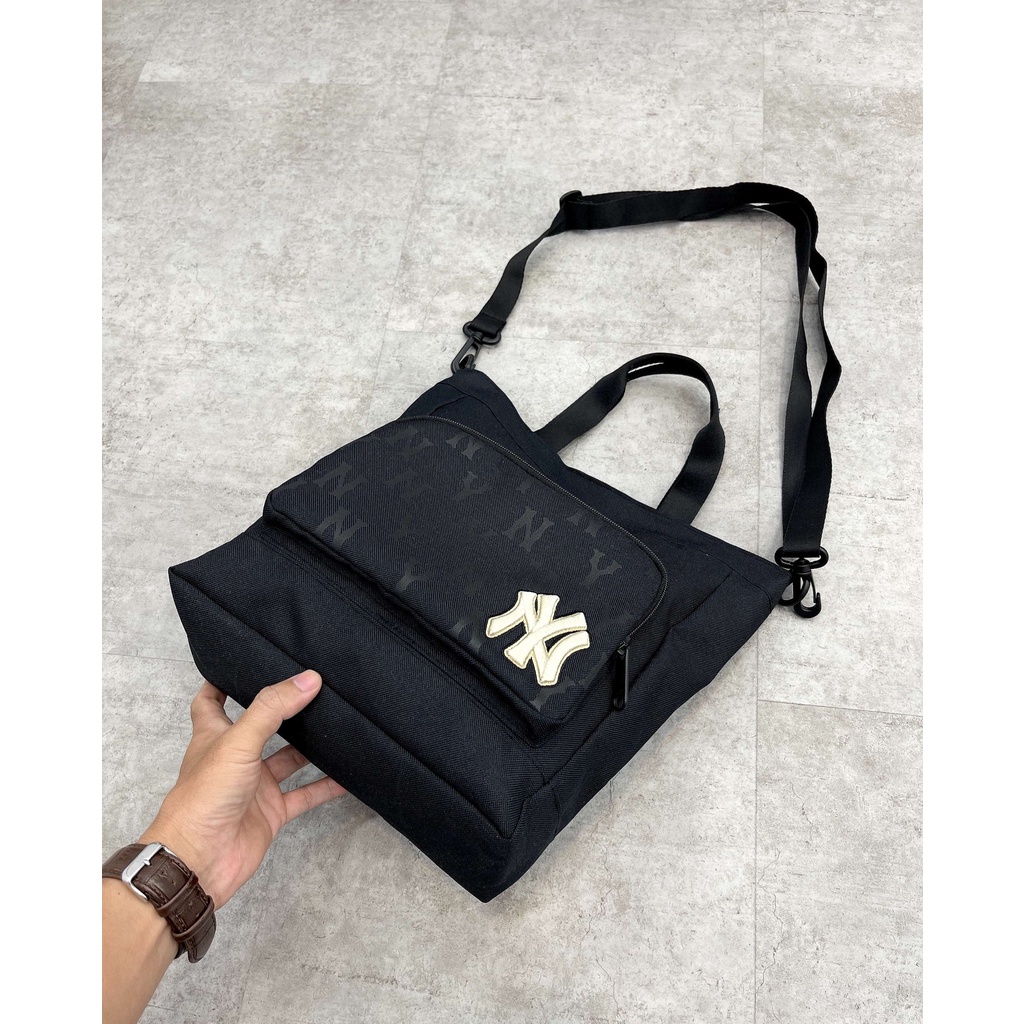 Túi MLB NY Mega Shoulder Bag Black B225 | Unisex - Full Tag Code