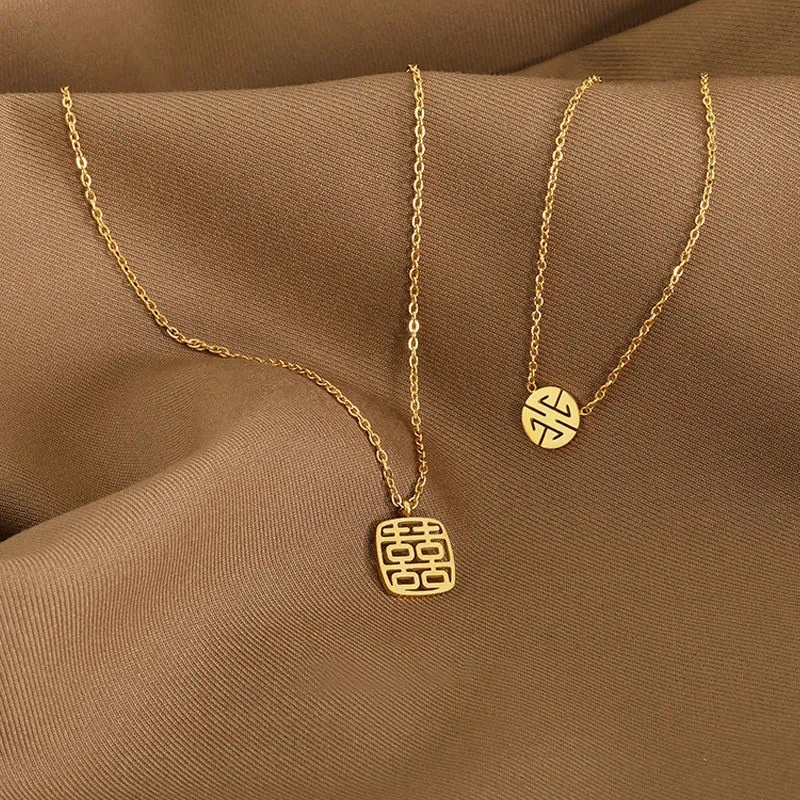 Vòng cổ Mặt Vuông Rỗng