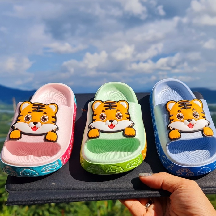 Dép bánh mì cho bé trai bé gái viền chữ hình thỏ- mèo dễ thuong siêu mềm