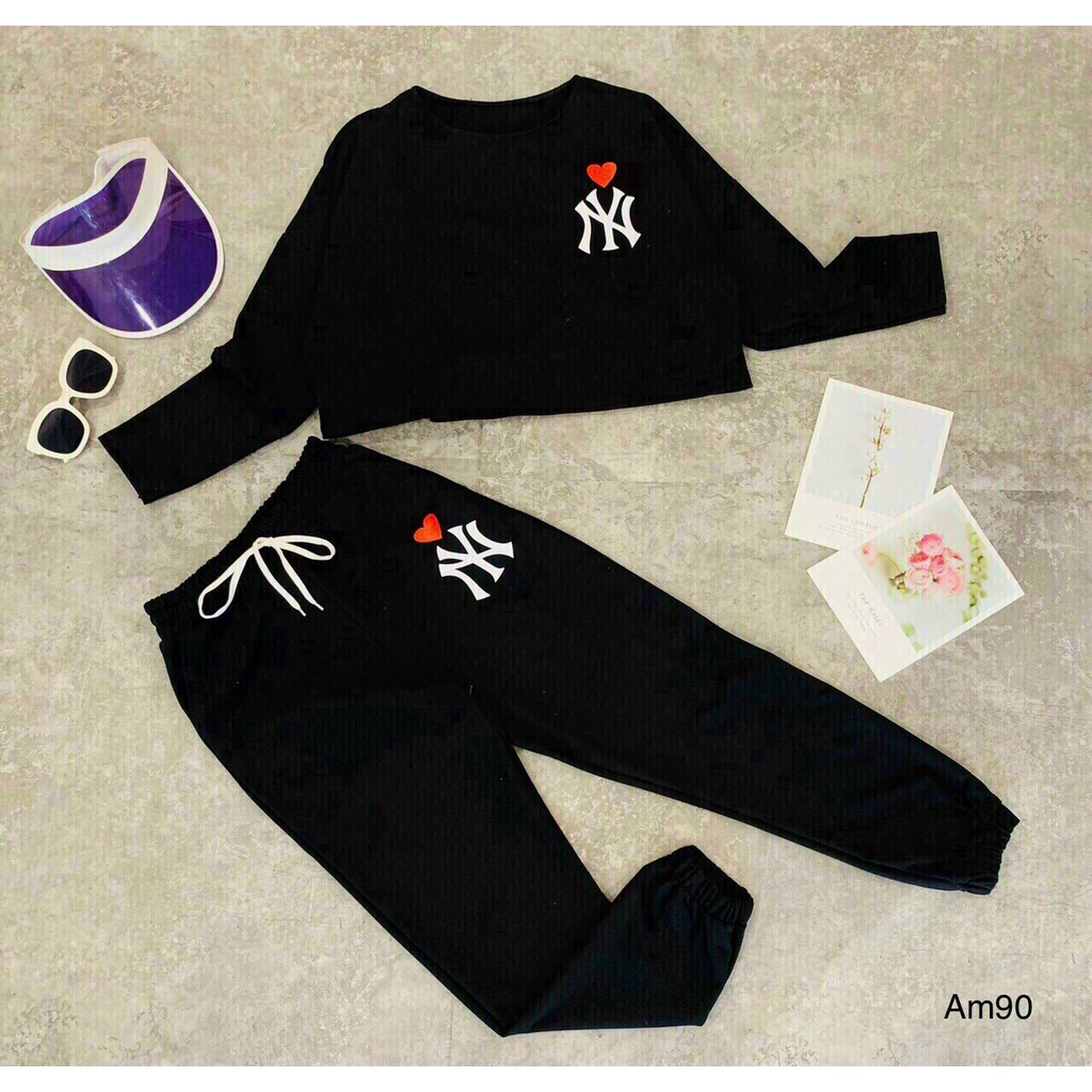 (Sale FreeShip) Sét bộ thun da cá in chữ nổi,áo tay dài from croptop mix quần bo chun có túi,chất đẹp lên from chuẩn