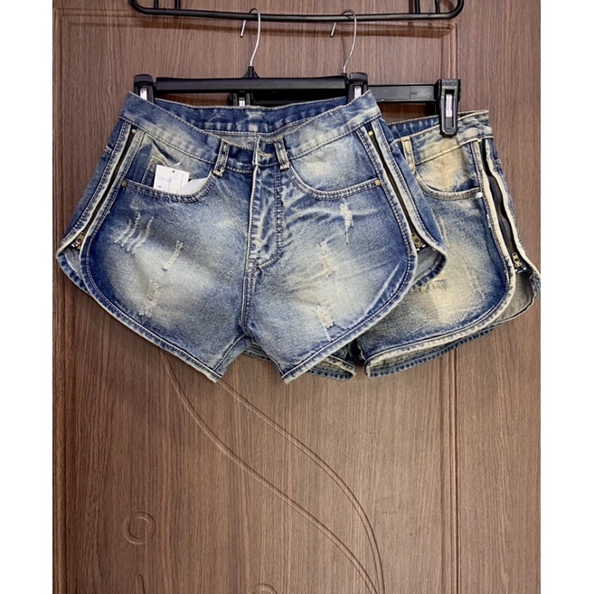 Sale Quần short jeans nữ kiểu dây kéo bên hông