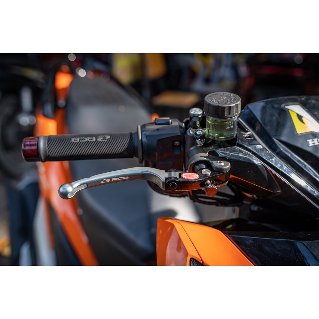 Cùm RCB Phải - 17mm