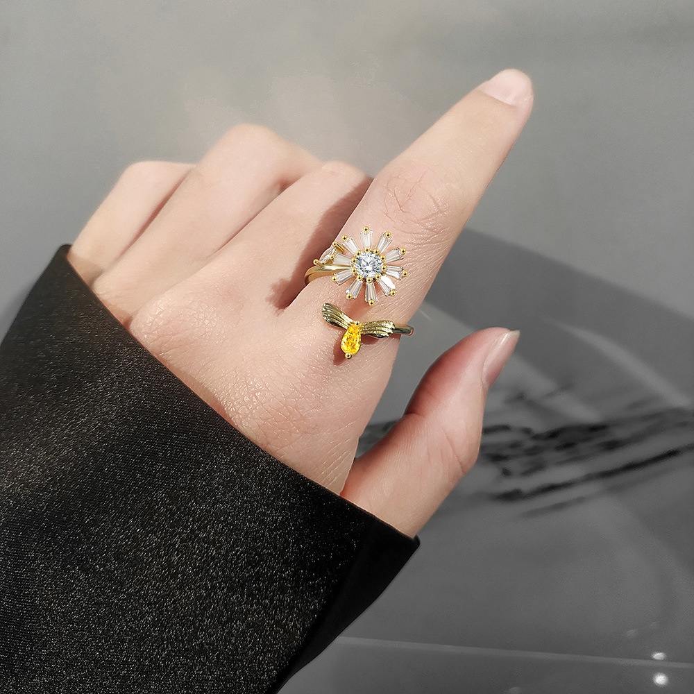 Nhẫn Hở Hình Hoa Cúc Nhỏ Có Thể Điều Chỉnh Kích Cỡ Thời Trang Dành Cho Nữ