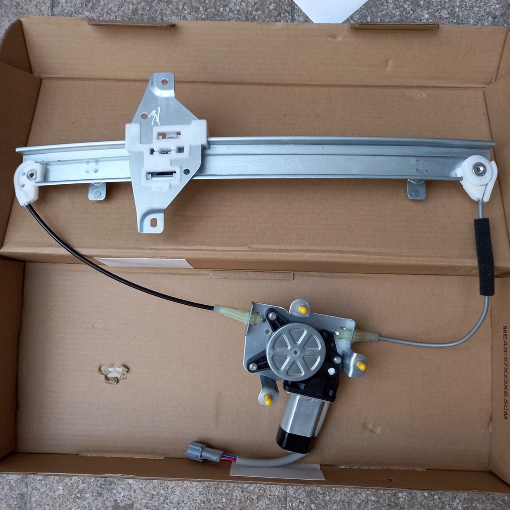 COMPA NÂNG KÍNH LIỀN MÔ TƠ GENTRA, SAU PHỤ, SAU LÁI