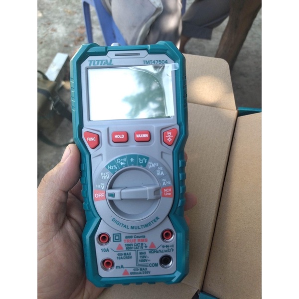 ĐỒ NGHỀ TOTAL Đồng hồ vạn năng kỹ thuật số TMT47504