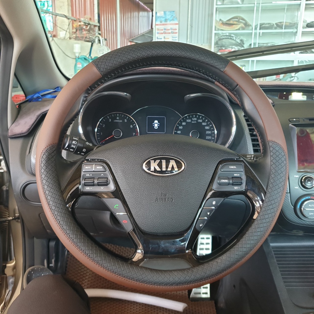 Bọc vô lăng ô tô chất liệu da PU cho mọi dòng xe 4-7 chỗ mazda kia hyundai ford chevroles