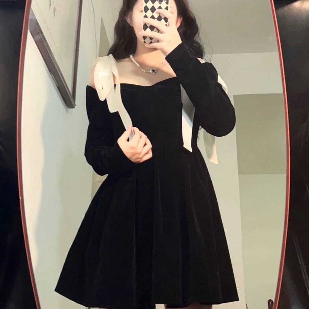 Váy babydoll Đầm Nhung Đen Đính Nơ Phong Cách Pháp Thời Trang Thu Đông Cho Nữ