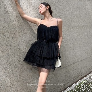[COLIN CLOTHING] Đầm lưới 2 dây ngắn nữ dập ly tầng