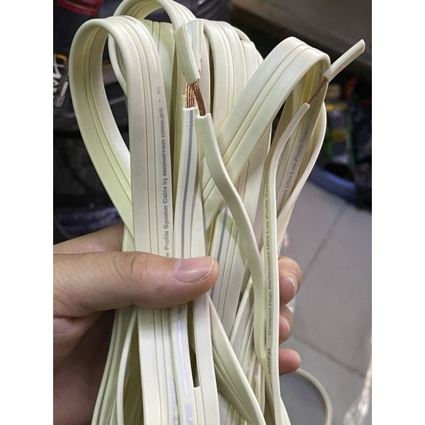 Dây loa Monster bãi Mỹ