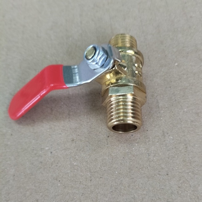 Van khóa đồng tay gạt, ren ngoài một đầu14mm, một đầu 13mm