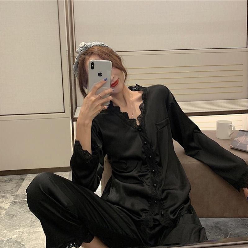 Bộ Đồ Ngủ Tay Dài Chất Lụa Mỏng Phối Ren Phong Cách Hàn Quốc Thời Trang Mùa Hè Xinh Xắn Cho Nữ