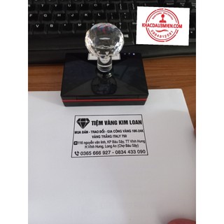 Con dấu in lên túi kraft, hộp carton,giấy thể hiện thương hiệu shop, cửa hàng