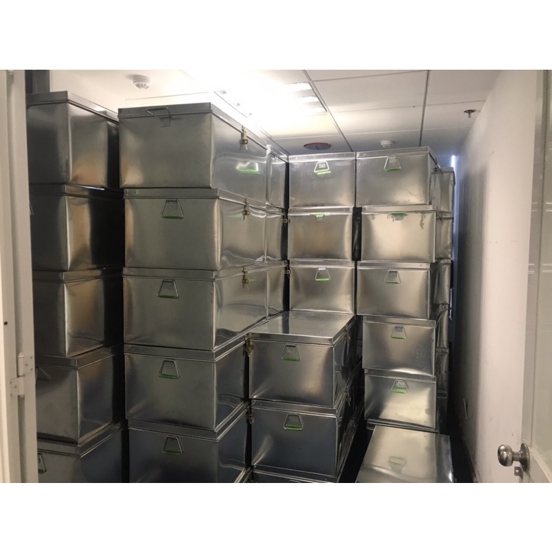 Thùng tôn kt D60cm x R40cm x C40cm đựng giấy tờ, chứng từ.