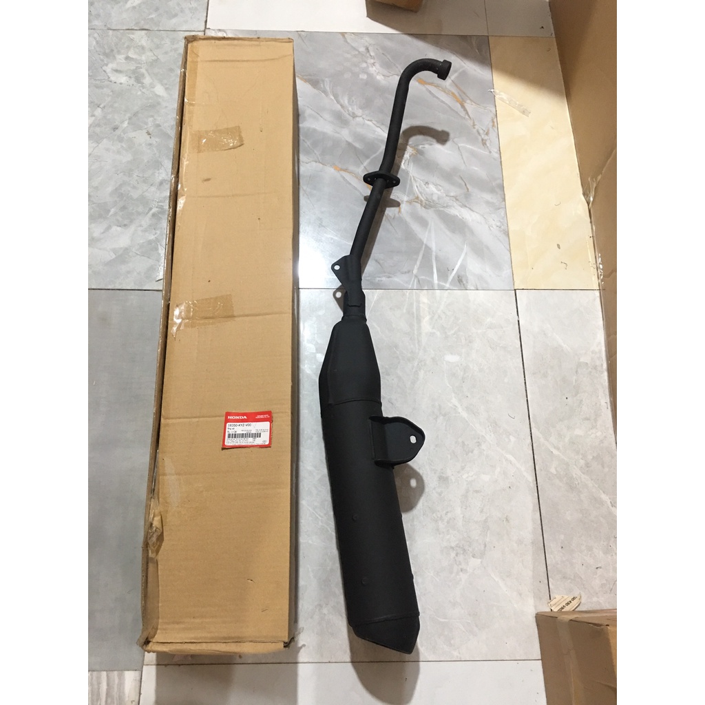 Ống xả - bô HONDA FUTURE 125 năm 2012-2013-2015-2016. 18350KYZV00