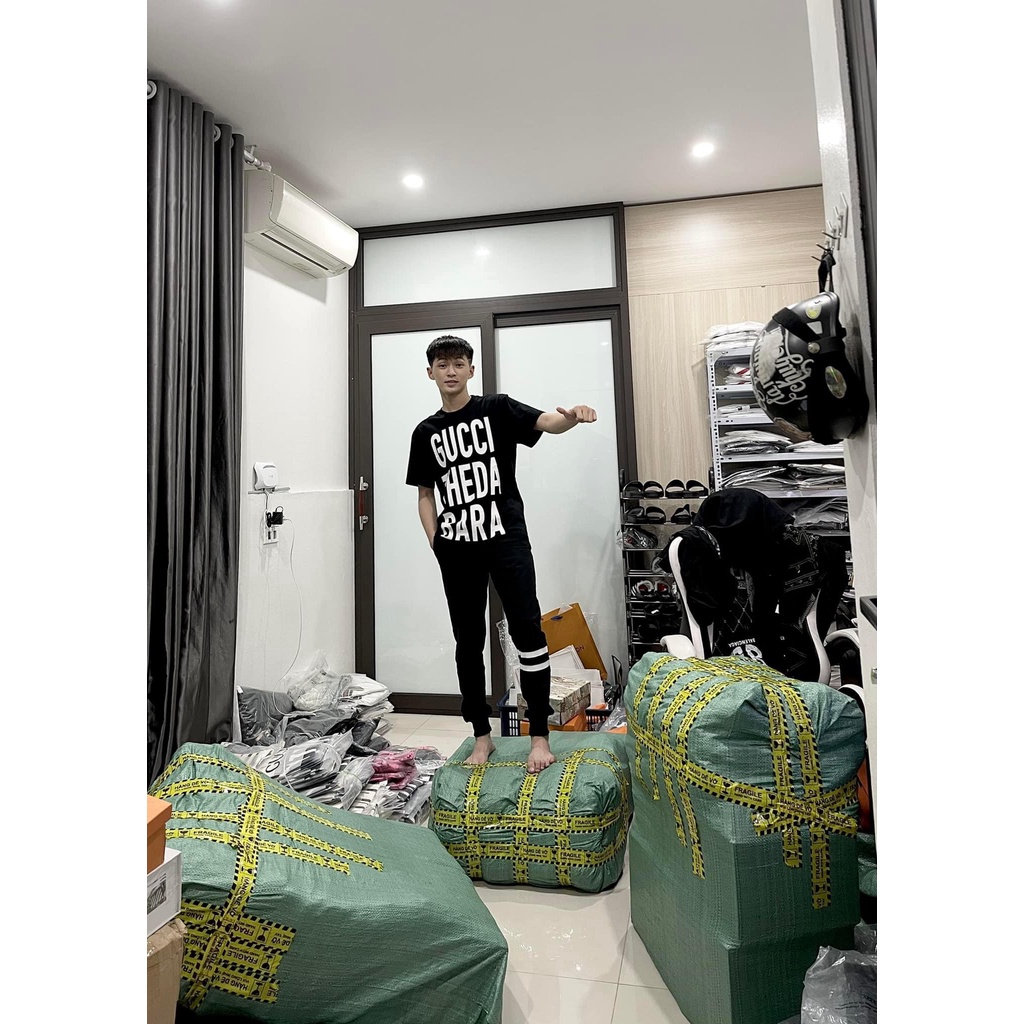 Áo Phông Nam Nữ Gucci Bara In Chữ Ngực . Áo Cộc Tay Phom Ulisex Tay Lỡ Nam Nữ From Rộng N789