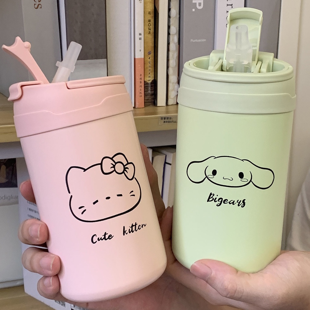 Bình Nước Chân Không Hai Lớp Dung Tích Lớn In Hình Mèo Kitty Dễ Thương Có Tay Cầm