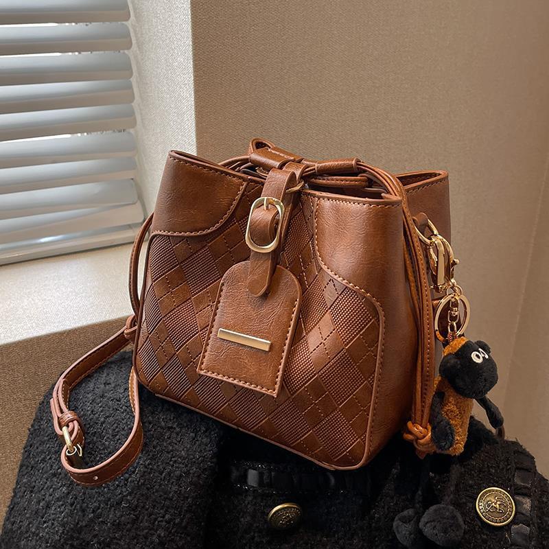 Ielgy Túi Đeo Chéo Nhỏ Phong Cách retro Chất Lượng Cao Kèm Mặt Dây Chuyền Dành Cho Nữ