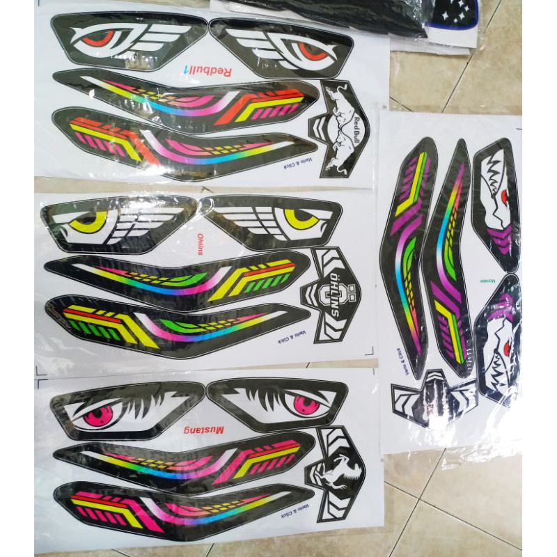 Bộ Tem Dán Demi + Đèn Pha Vario 2018 - 2021 - DECAL