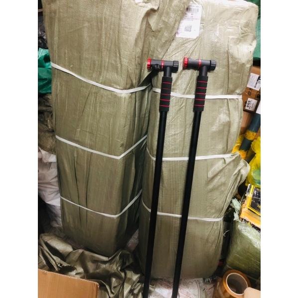 chân ô thường và chân xoay 360