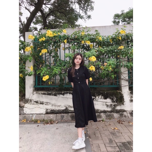 Đầm Eileen nút dài