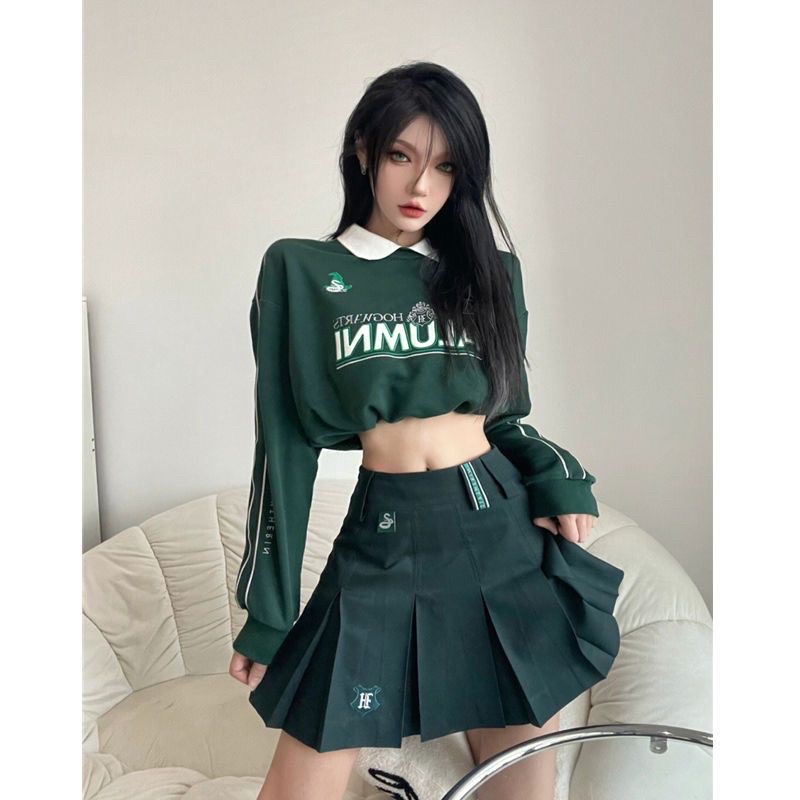 Set áo sweater croptop chân váy tennis