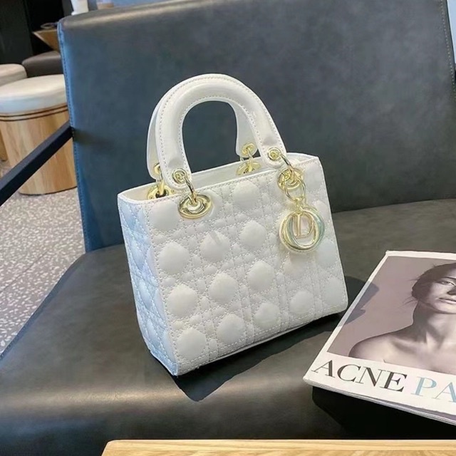 Túi Đeo Chéo Túi Đeo Vai Da Bóng Trần Trám Kèm Phụ Kiện Sang Chảnh TX245