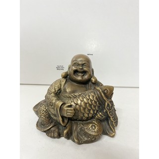 Phật di lạc ôm cái chép bằng đồng