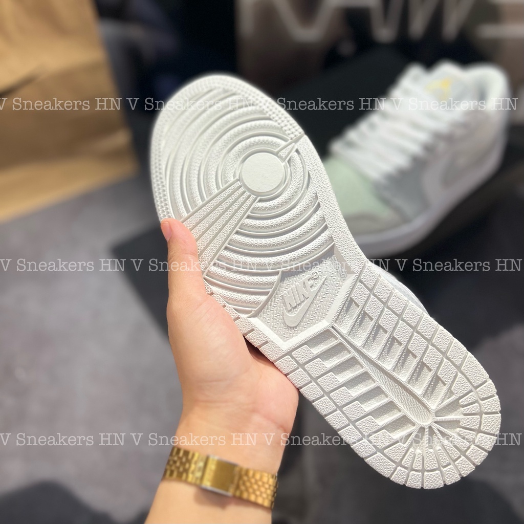 Giày Jordanm 1 Low Paris, Jodan Cổ Thấp Xám Xanh Da Lộn Logo Vàng Nam Nữ Mới Nhất Hottrend 2022