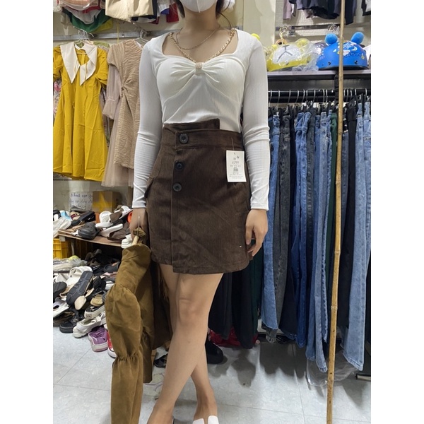 Chân váy cạp cao vải nhung tăm vạt lệch 3 khuy nhẹ nhàng thanh lịch / Áo Len nơ ren ren Qc bánh bèo