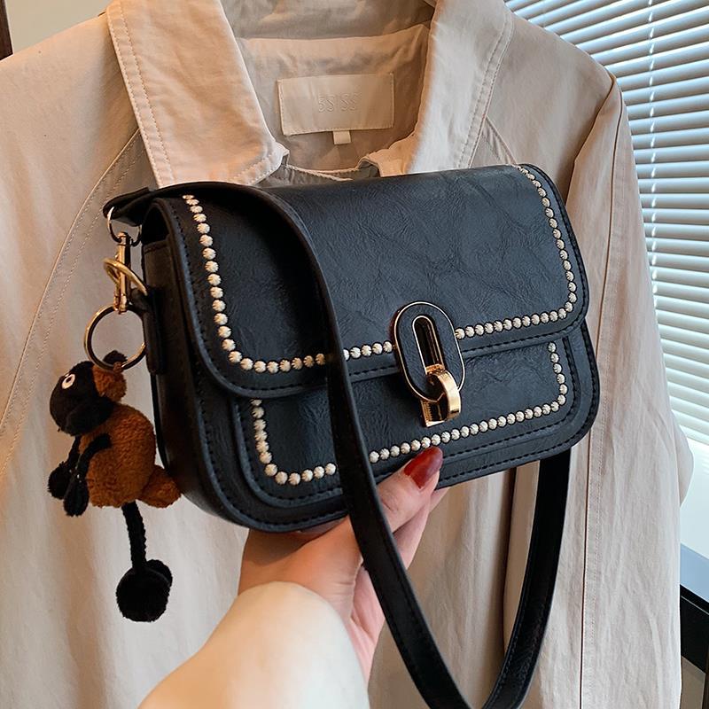 Mặt Dây Chuyền Hình Vuông Nhỏ Phong Cách Cổ Điển Cho Nữ