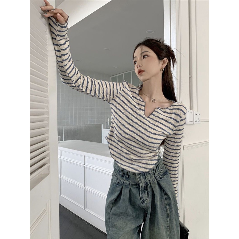 Áo Thun Tay Dài Cổ Chữ V Họa Tiết Kẻ Sọc Thời Trang Mùa Thu Hàn Quốc Mới Cho Nữ