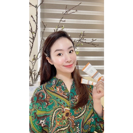 KEM CHỐNG NẮNG NÂNG TÔNG TỰ NHIÊN CLINICOS TONE-UP TRUTH SUNSCREEN SPF 50 PA++++ 10ML