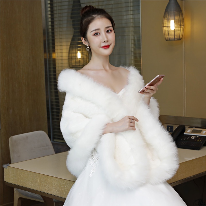 Áo Choàng Cô Dâu Bằng Lông Cáo Trắng Hs822