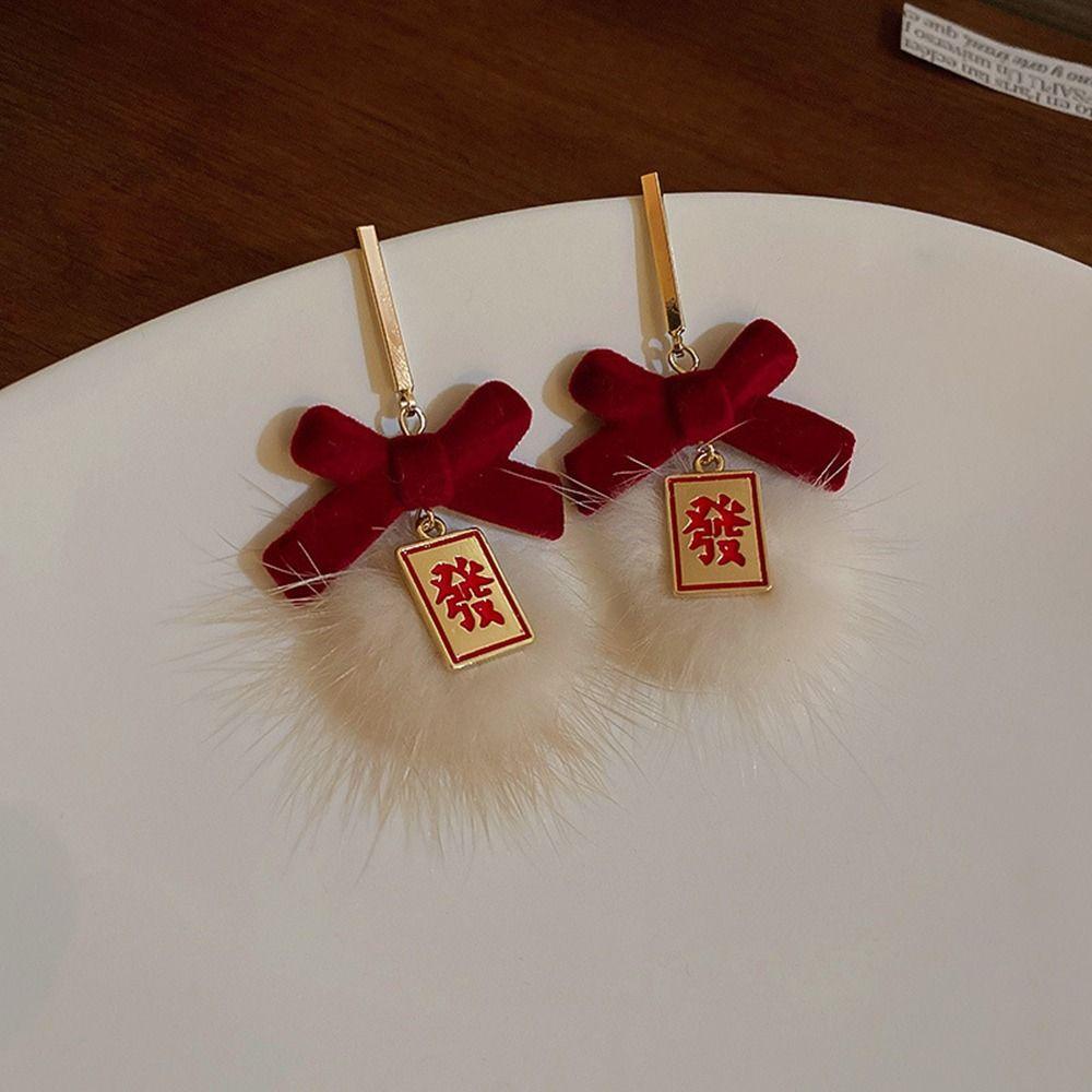 Khuyên Tai Dáng Thả Đính Bóng Lông Và Nơ Phong Cách Trung Hoa Dễ Thương Thanh Lịch Dành Cho Bạn Nữ